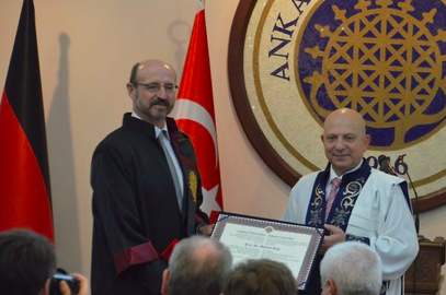Zum Artikel "Verleihung der Ehrendoktorwürde der Universität Ankara an Mathias Rohe"