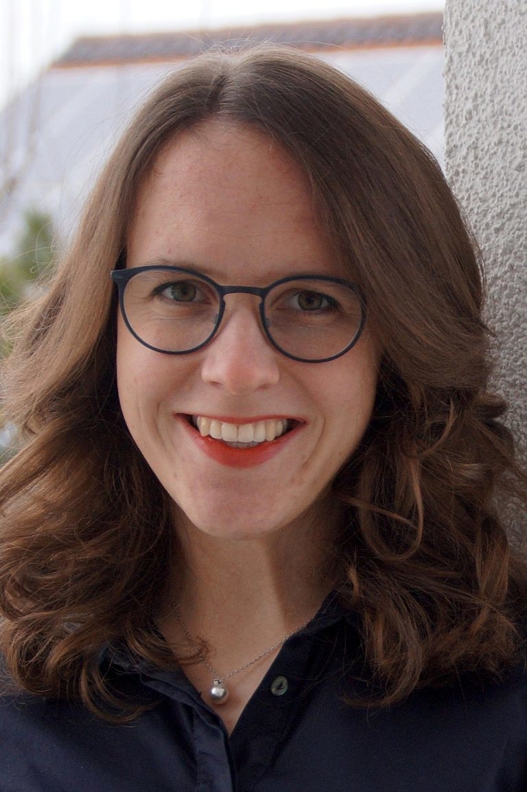 Interview mit einer der neuen EZIRE-Mitarbeiter*innen: Theresia Leis